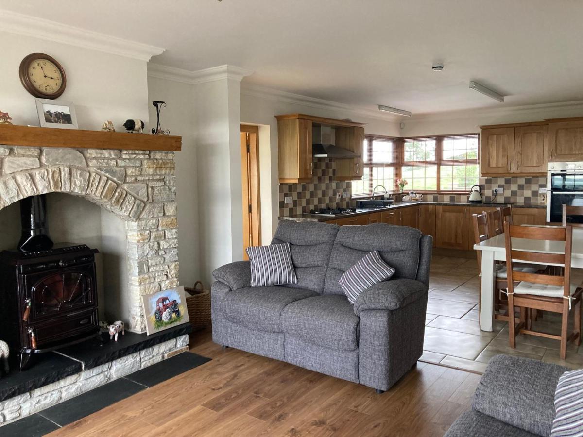 Вилла Hillhead Country Retreat Каслуэллан Экстерьер фото