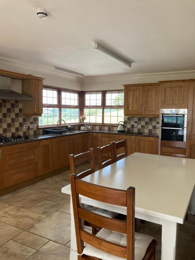 Вилла Hillhead Country Retreat Каслуэллан Экстерьер фото